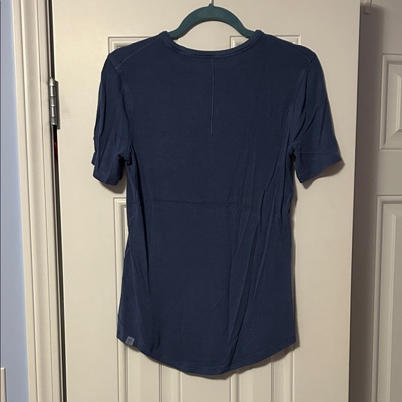 Lululemon Hold Tight Short Sleeve - Picture 4 of 5